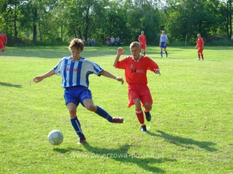 Jasiołka Świerzowa - LKS Skołyszyn 2:1
