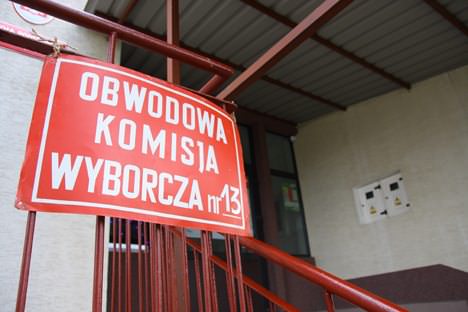 Trwa głosowanie w Zręcinie