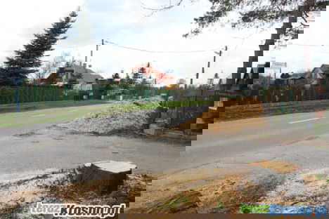 Nowa nawierzchnia i chodnik na Zręcińskiej