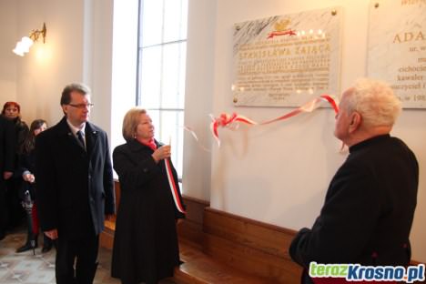 W Zręcinie odsłonięto tablicę smoleńską