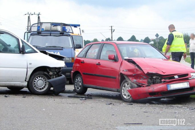 Zderzenie dwóch samochodów w Chorkówce
