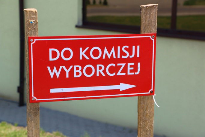 W niedzielę wybory samorządowe. Jak i gdzie głosować.
