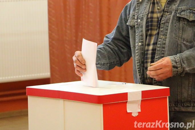 PiS wygrywa w powiecie, ale nie ma większości