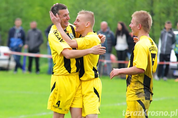 Zdjęcia: Orzeł Faliszówka - Nafta Jedlicze 4:1