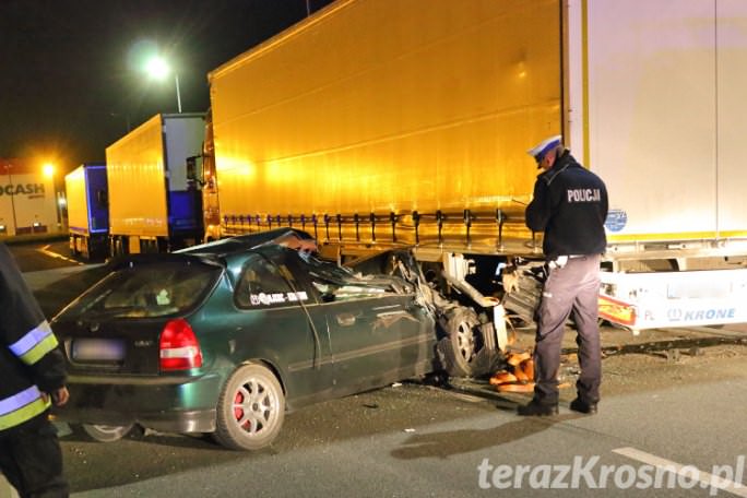 Honda uderzyła w naczepę