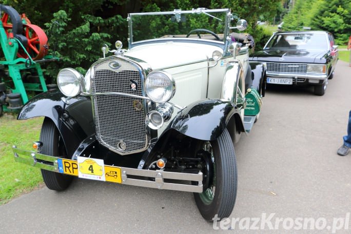 Bóbrka na trasie rajdu pojazdów zabytkowych