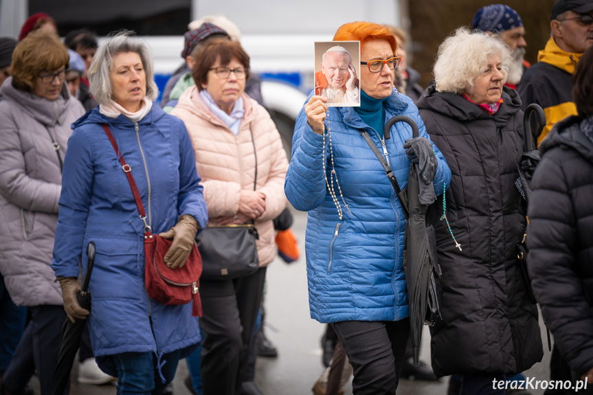 Marsz w obronie Jana Pawła II w Krośnie