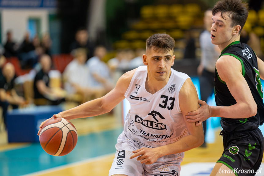 Porażką zakończyli sezon koszykarze Miasta Szkła Krosno