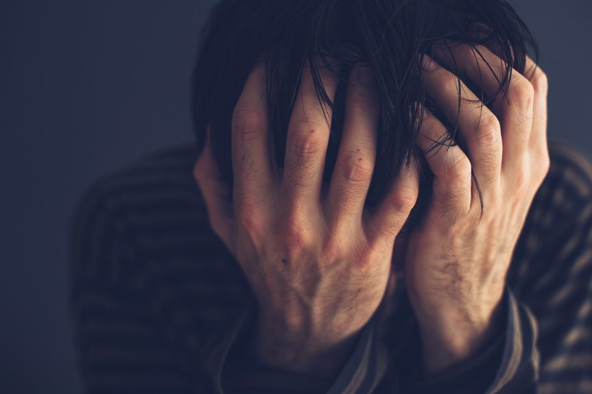 Pijany wjechał do rowu. Uciekł, a potem zgłosił się na komendę po odholowany samochód