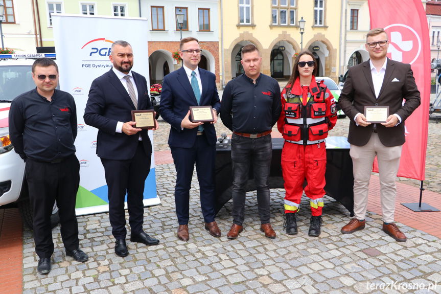 Przekazanie samochodu dla Legion Gerarda