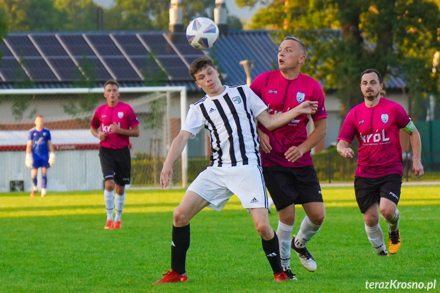 Z meczu Markiewicza Krosno - LKS Skołyszyn