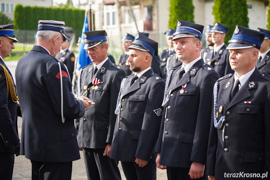 Przekazanie samochodu OSP Leśniówka