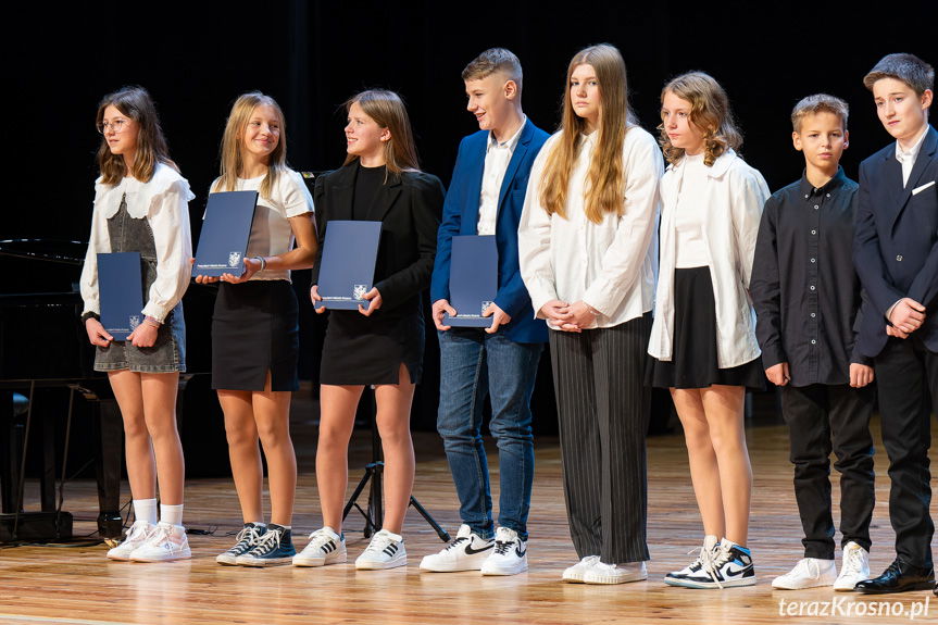 Edukacja na najwyższym poziomie - Krośnieńska Gala Edukacyjna 2023