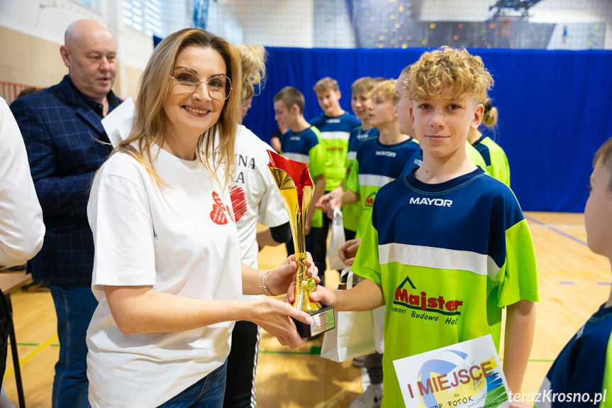 Turniej w piłce siatkowej o puchar Joanny Frydrych