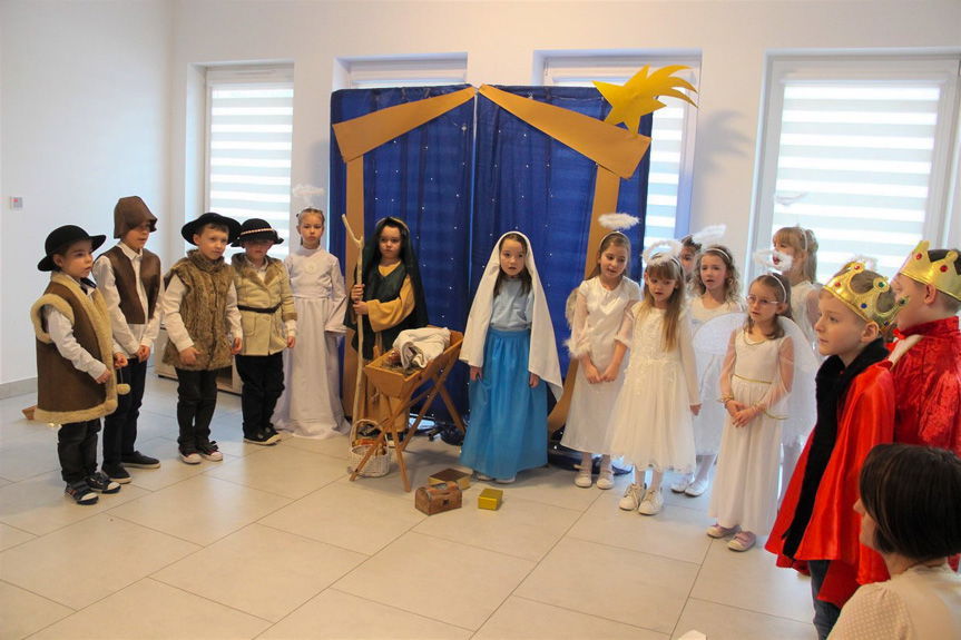 dzieci u seniorów w Jedliczu