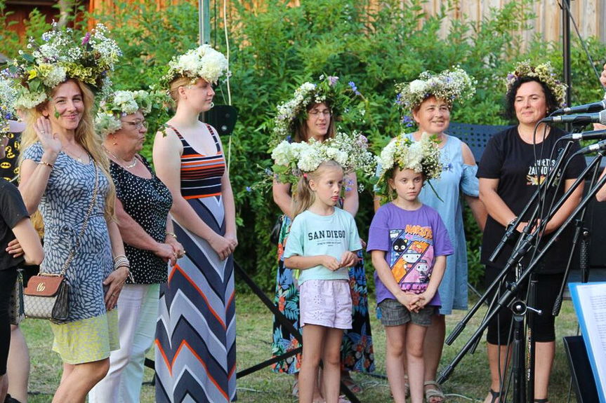 Muzyka, wianki i tradycja. Świętojanki w Żarnowcu