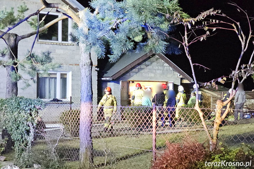 Leśniówka. Pożar w garażu