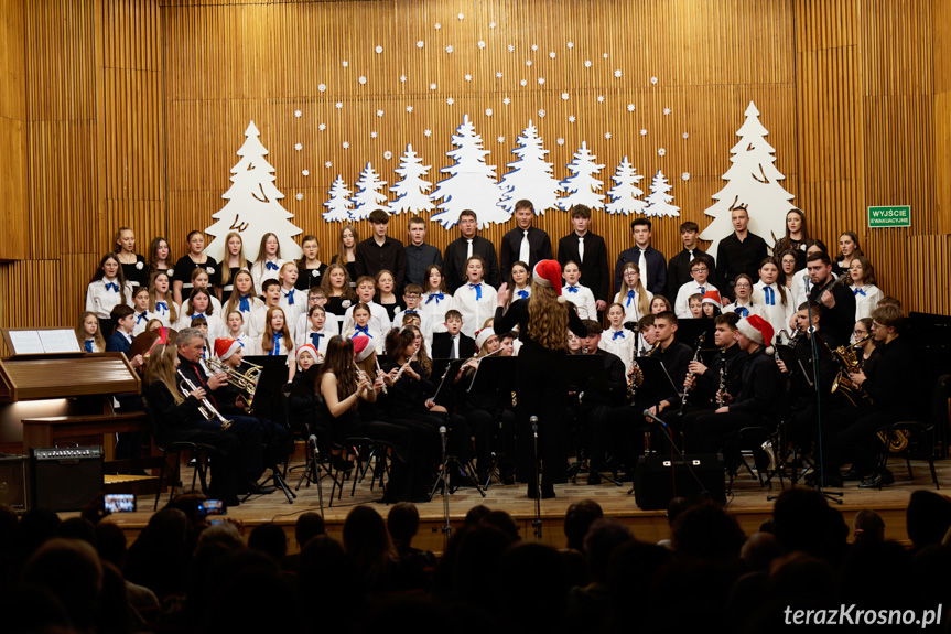 Magiczny wieczór kolęd w Zespole Szkół Muzycznych w Krośnie [ZDJĘCIA]