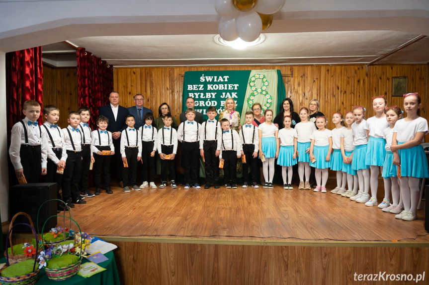 wspólne zdjęcie dzieci