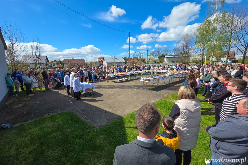 Wielkanocne święcenie pokarmów w parafii Zręcin