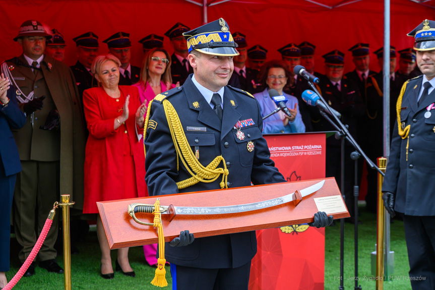 Nadbryg. Tomasz Baran z nominacją generalską. Wielkie święto podkarpackich strażaków