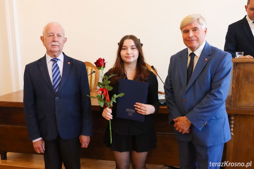 Prezydent Krosna wręczył nagrody w dziedzinie kultury i za wysokie wyniki sportowe [ZDJĘCIA]