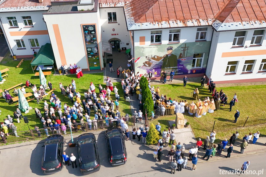 Mural ku czci ks. mjr. Mieczysława Janasa odsłonięty w Świerzowej Polskiej