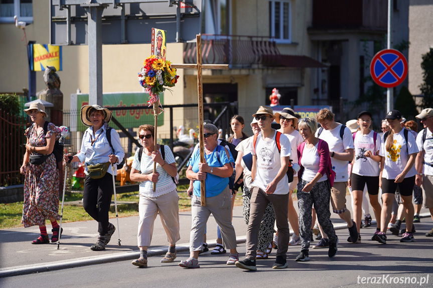 Wyruszyli z Krosna ku Jasnej Górze