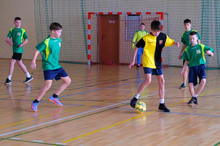 I Gminny Halowy Turniej Piłki Nożnej o Puchar Ferii