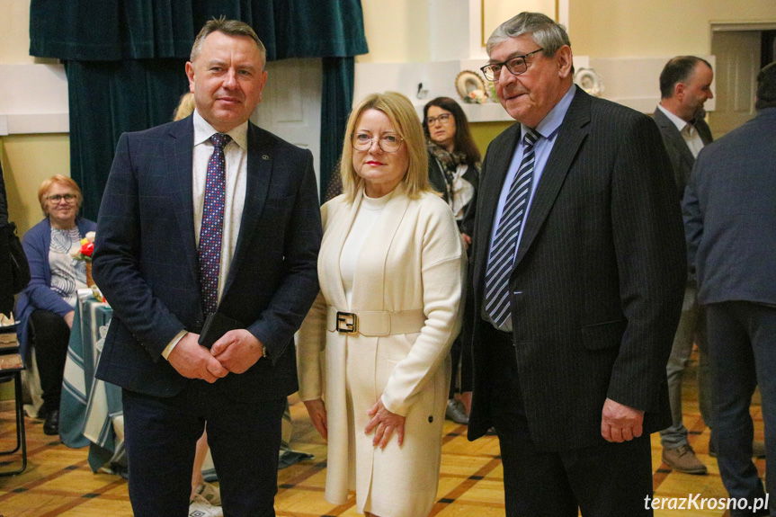 Wielkanocny kiermasz świąteczny w Iwoniczu-Zdroju [ZDJĘCIA]