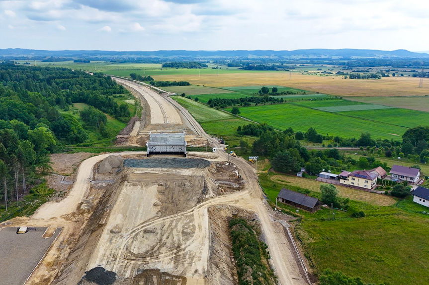 S19 Krosno - Miejsce Piastowe. Zobacz film i zdjęcia z placu budowy