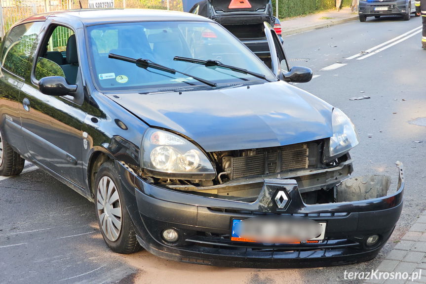Zderzenie Mercedesa i Renault w Krośnie