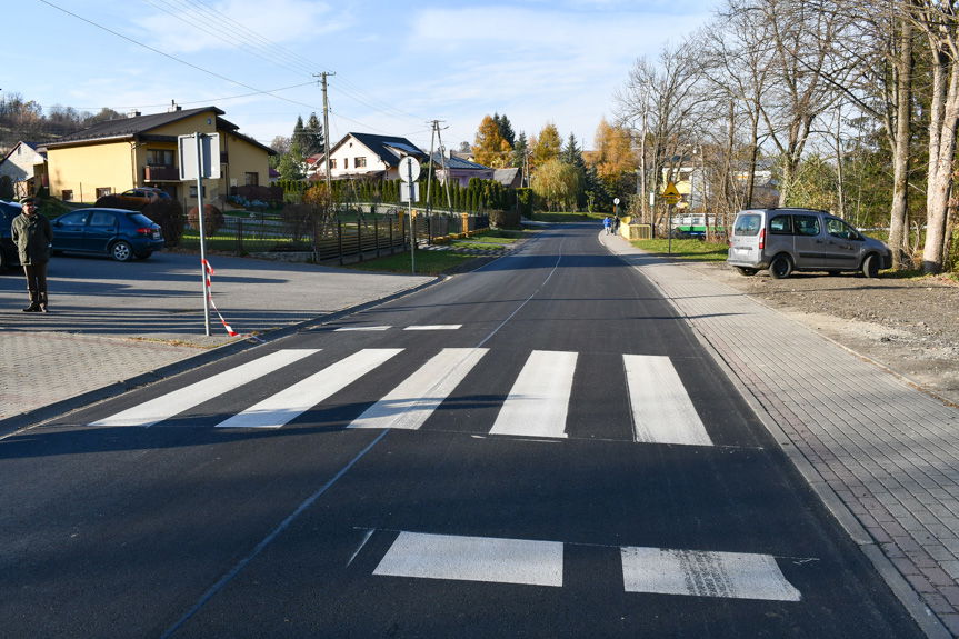 Kolejna inwestycja drogowa w powiecie krośnieńskim ukończona