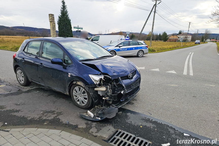 Zderzenie dwóch samochodów w Bóbrce