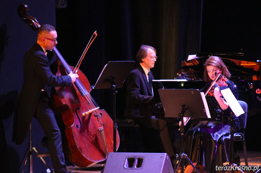 Wyjątkowy Koncert Andrzejkowy w Krośnie [ZDJĘCIA]