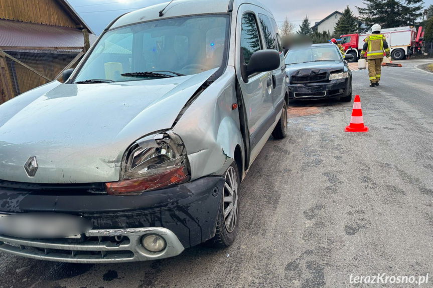 Zderzenie dwóch samochodów we Wrocance