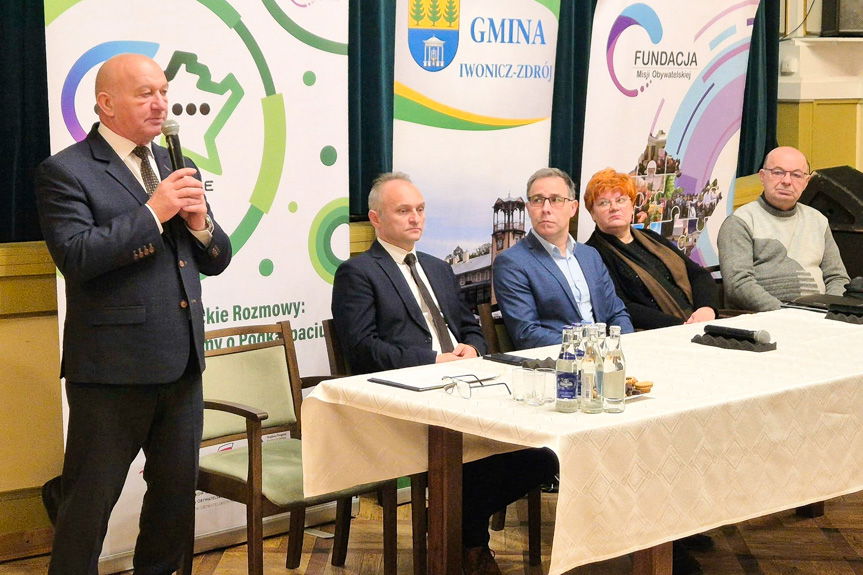 Turystyka, kultura i gospodarka. Kluczowe tematy debaty w Iwoniczu-Zdroju