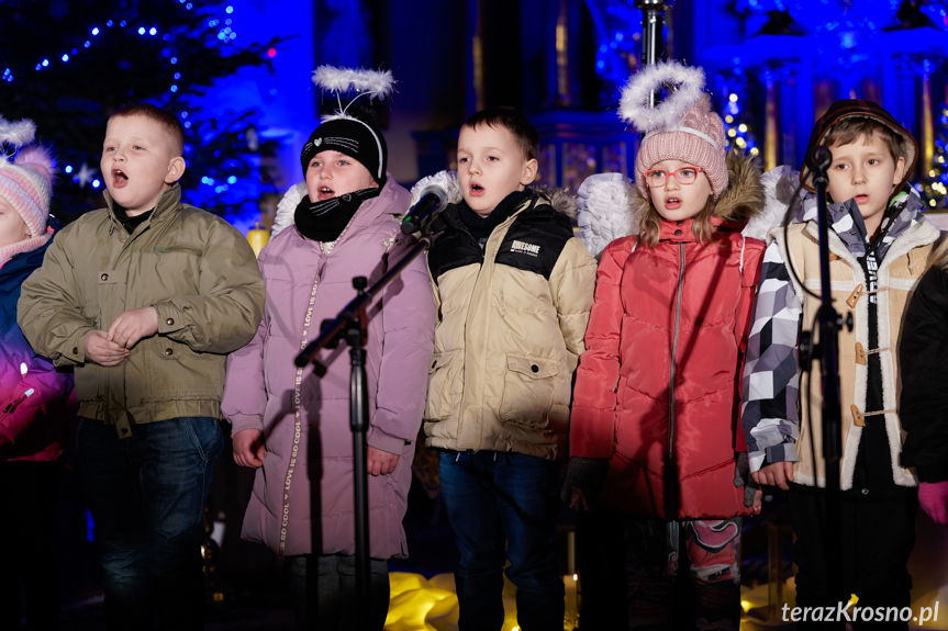 VI Wspólne Kolędowanie w Łączkach Jagiellońskich - muzyka, tradycja i wsparcie dla Szymona [ZDJĘCIA]