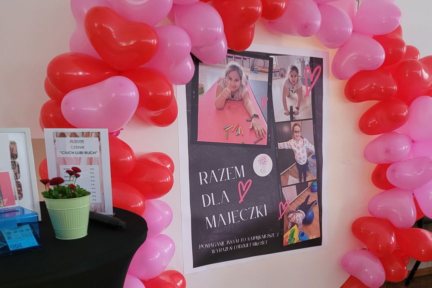 Osiem kobiet, jedna misja. Babski Młyn pomaga i integruje