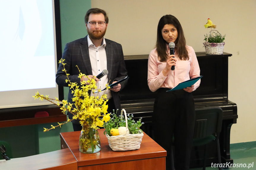Jak zadbać o zdrowie od najwcześniejszych lat? Światowy Dzień Zdrowia w PANS w Krośnie [ZDJĘCIA]
