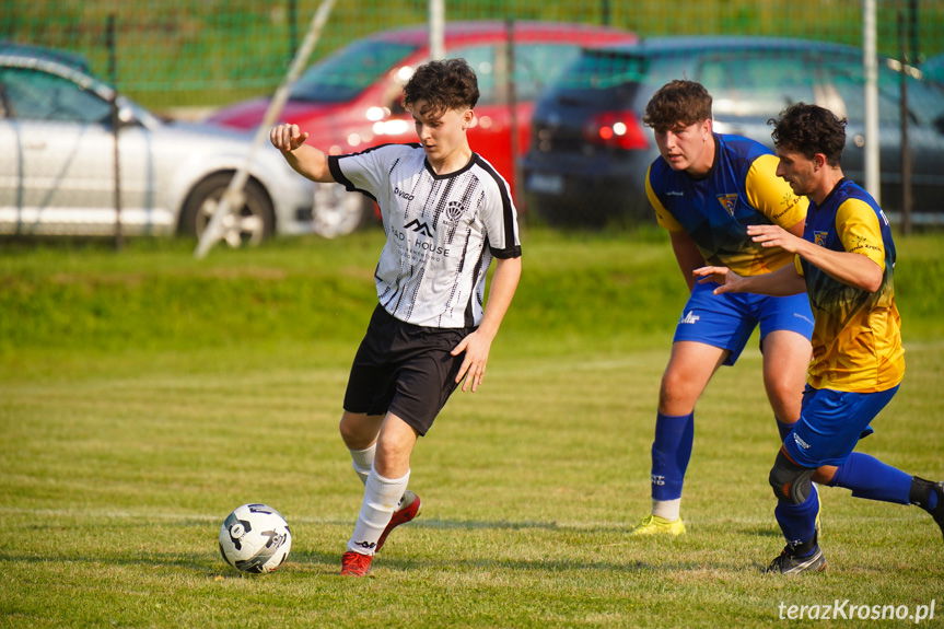 Remis na inaugurację sezonu. Tęcza Zręcin podzieliła się punktami z Haczovią Haczów