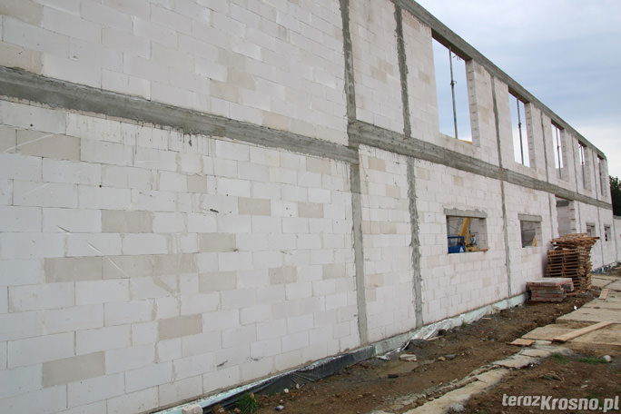 Zaglądamy na budowę sali gimnastycznej w Świerzowej Polskiej
