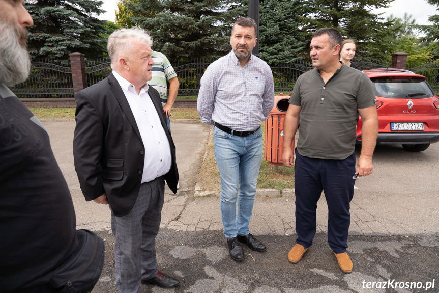 Samochód strażacki z OSP Posada Górna trafi do Starego Sambora