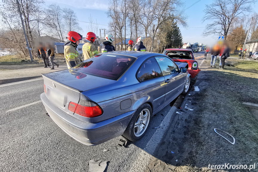Zderzenie trzech samochodów na Rzeszowskiej