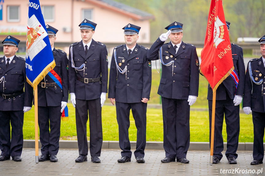 Jubileusz, nowa remiza i nowy samochód strażaków OSP Tylawa