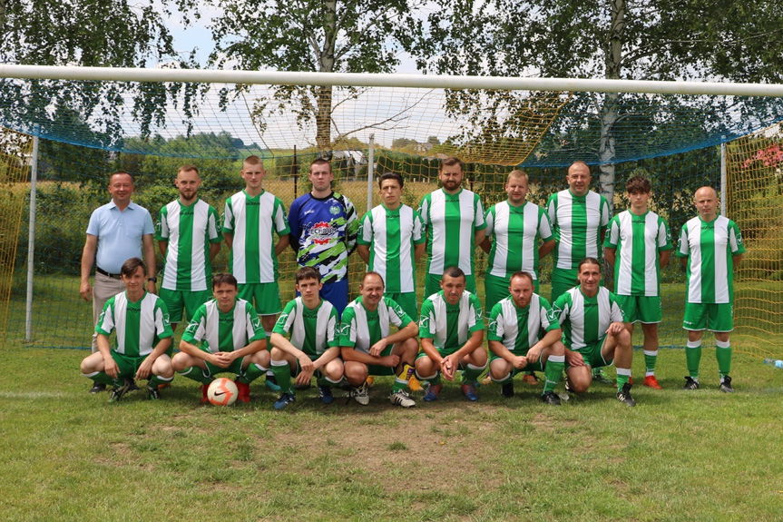 Jasiołka Świerzowa Polska z pucharem Wójta Gminy Chorkówka