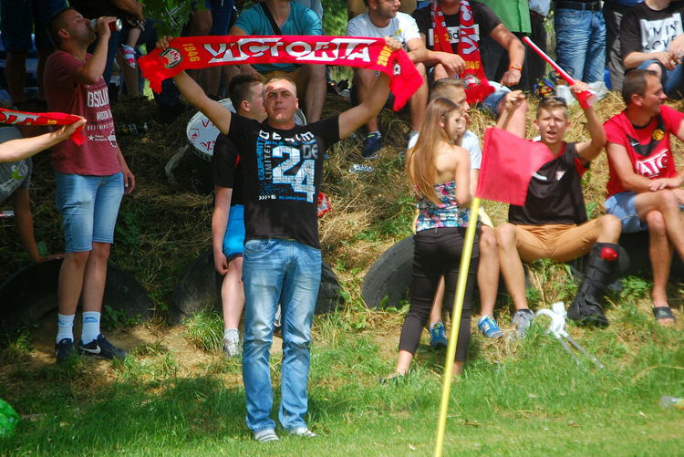 Ryż, marchew i żółty królik. Derby w Łękach Dukielskich