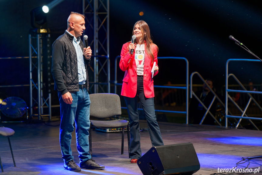 Tomasz Adamek w Miejscu Piastowym: "Dzień zaczynam od znaku krzyża"