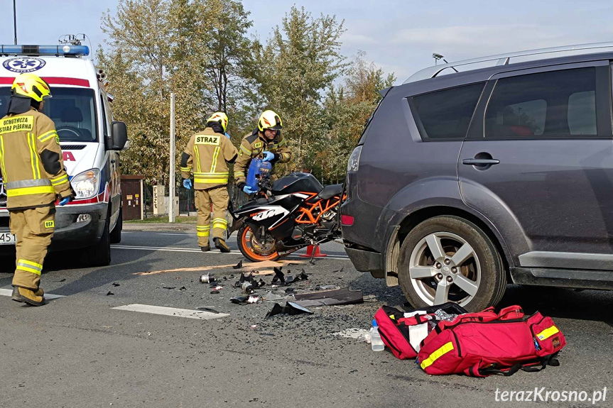 Wypadek w Rymanowie. Zderzenie samochodu z motocyklem