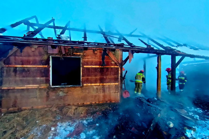 Pożar domu w Szówsku, nie żyje mężczyzna